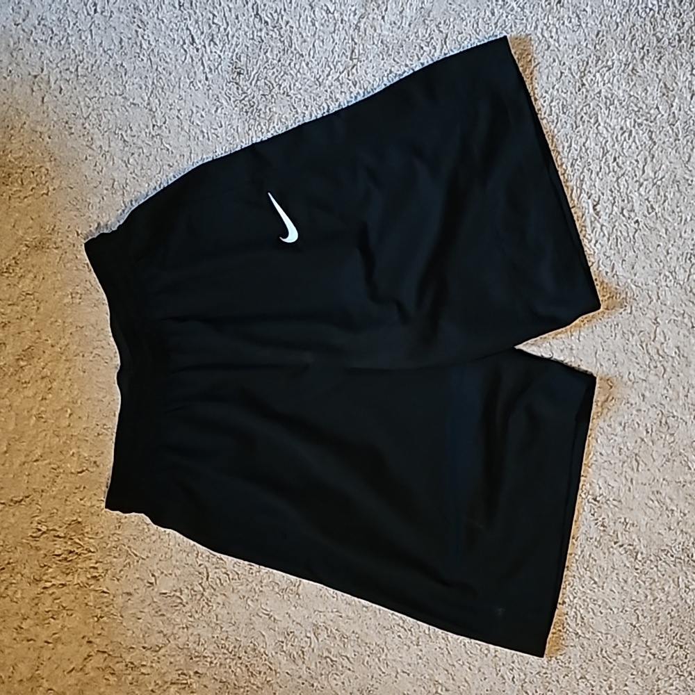 Nike Men's Basketball Shorts L